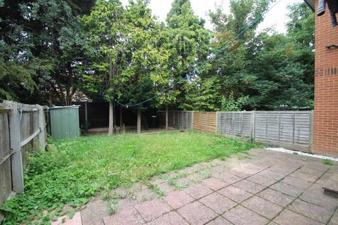 1 bedroom maisonette for sale, Yewtree Close, Harrow