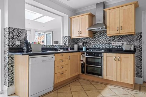 107 Clarkes Avenue, Worcester Park, KT4 8QB