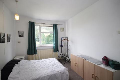 2 bedroom property for sale, Oldfield Lane North, Greenford