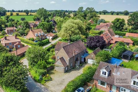 3 bedroom detached house for sale, Pennygate, Norwich NR12