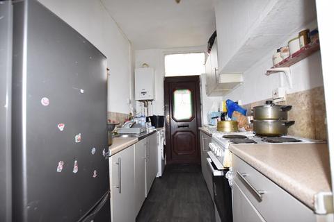 332 Radford Road, Nottingham, NG7 5GP