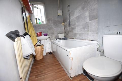 332 Radford Road, Nottingham, NG7 5GP