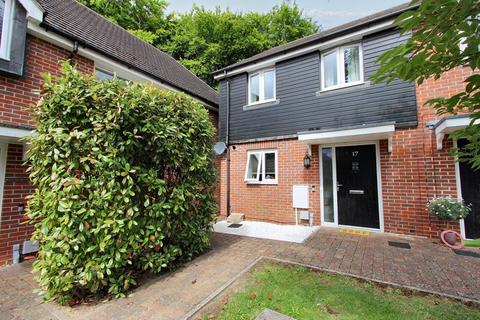 3 bedroom terraced house for sale, Old Barn Mews, Basingstoke RG24