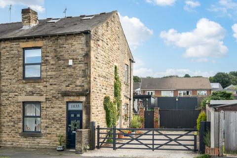 3 bedroom end of terrace house for sale, Bradford Road, Birstall, Batley