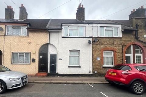 3 bedroom terraced house for sale, Swanfield Road, Waltham Cross