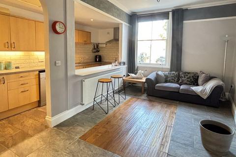 4a Edwy Parade, Gloucester, GL1 2QL