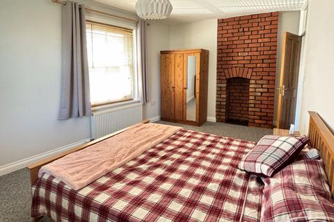 4a Edwy Parade, Gloucester, GL1 2QL