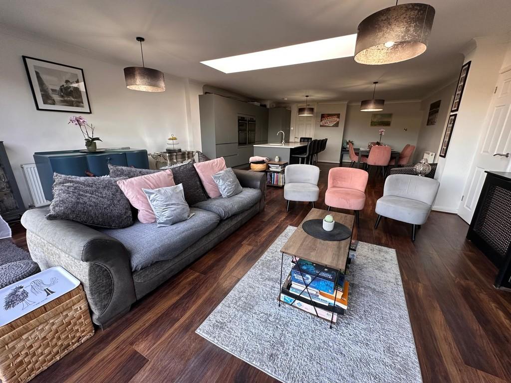 Lounge 2