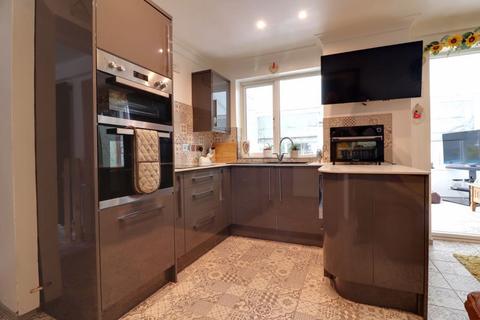 69 Saxon Road, Penkridge, Stafford, ST19 5EP