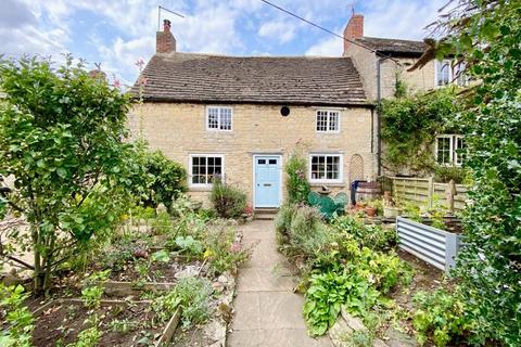 2 Bridge Lane, Greetham, Oakham, LE15 7NE