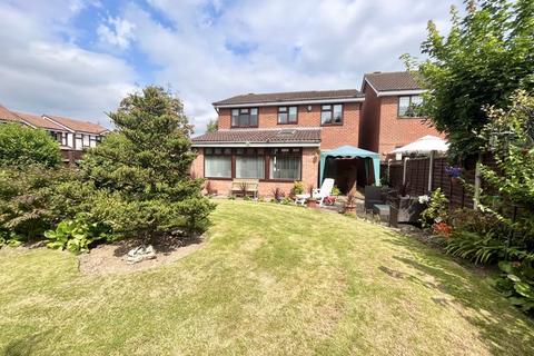 4 bedroom detached house for sale, Fernhurst Drive, Brierley Hill DY5