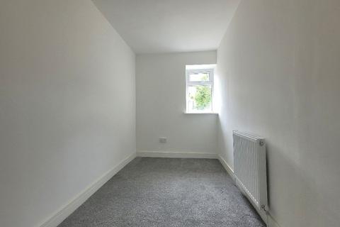 2 bedroom terraced house to rent, Victoria Terrace, Georgetown, Tredegar