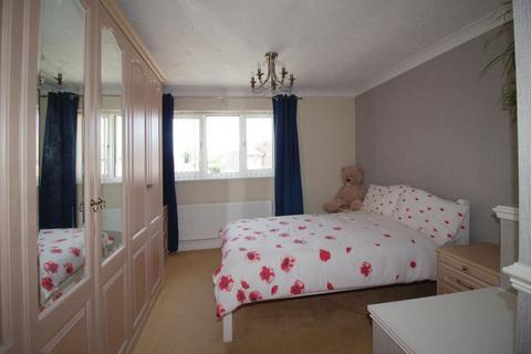 56 Burchnall Close, Deeping St James, Peterborough, PE6 8QJ