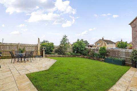 8 Fox Meadow, Coaley, Dursley, GL11 5FE