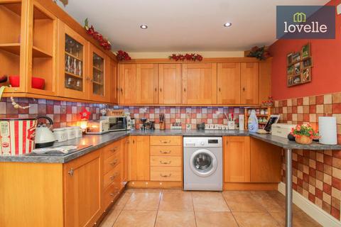 5 Broadway, Keelby, Grimsby, DN41 8EQ