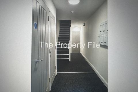 4 bedroom apartment to rent, Wynnstay Grove, Manchester  M14