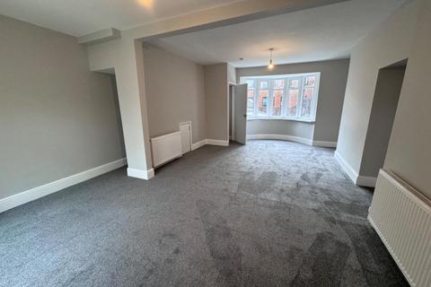 3 bedroom end of terrace house to rent, St. Cuthberts Road, Stockton-On-Tees