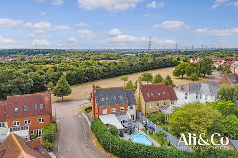 5 bedroom detached house for sale, Guardian Avenue, North Stifford