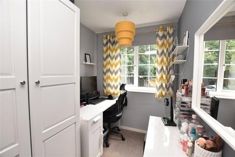 19 Aire View, Yeadon, Leeds, LS19 7TL