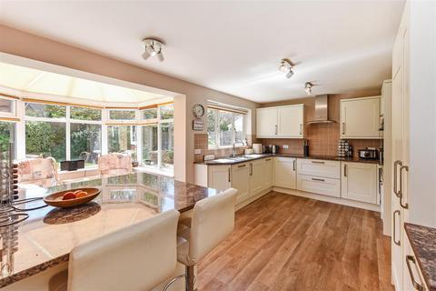 5 bedroom detached house for sale, Canada Way, Liphook