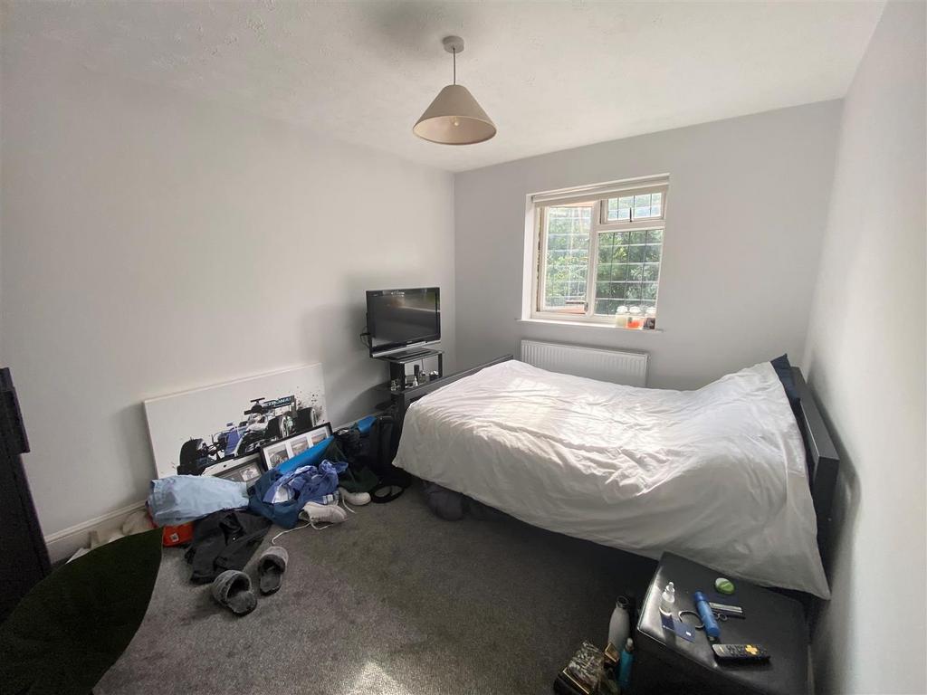 Bedroom 3.jpg