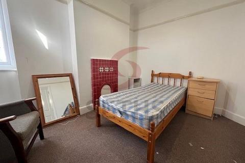 1 bedroom in a house share to rent, Aylestone Road, Leicester LE2