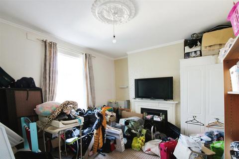 101 Beach Road, South Shields, NE33 2LZ