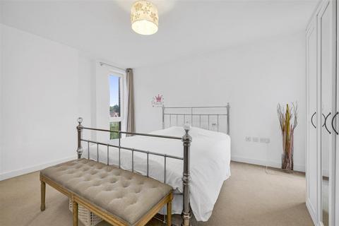 1 bedroom flat for sale, Flowers Close, London NW2