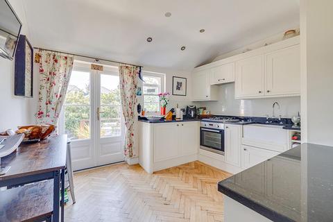 4 bedroom maisonette for sale, Edenvale Street, London