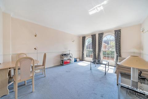 31 William Square, London, SE16 5XJ
