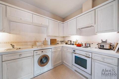 31 William Square, London, SE16 5XJ