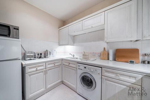 31 William Square, London, SE16 5XJ