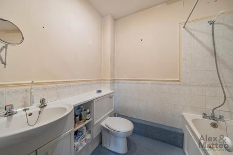 31 William Square, London, SE16 5XJ