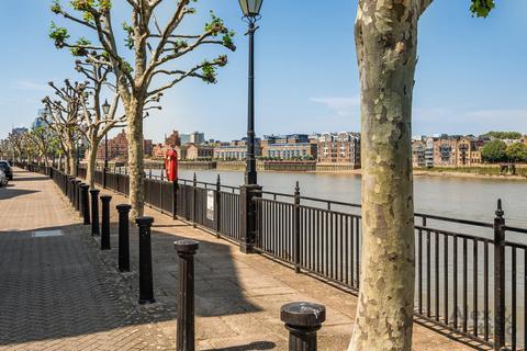31 William Square, London, SE16 5XJ