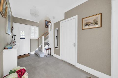5 Annesley Drive, Croydon, CR0 8QX