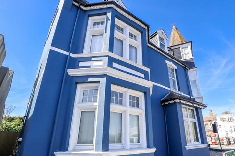 1 bedroom flat for sale, Bexhill Road, St. Leonards-On-Sea