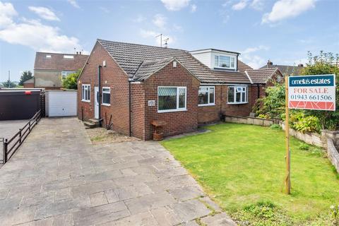 2 bedroom semi-detached bungalow for sale, Westfield Mount, Leeds LS19