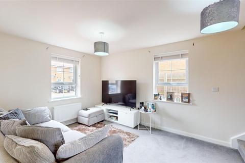 74 Aqua Drive, Hampton Water, Peterborough, PE7 8QN