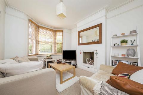 2 bedroom maisonette for sale, Godstone Road, St Margarets Village