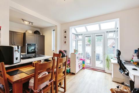 21 Arnott Road, Blackpool, FY4 4ED