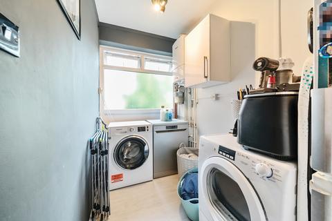 27 Mill Green, Mitcham Junction, Mitcham, CR4 4JE