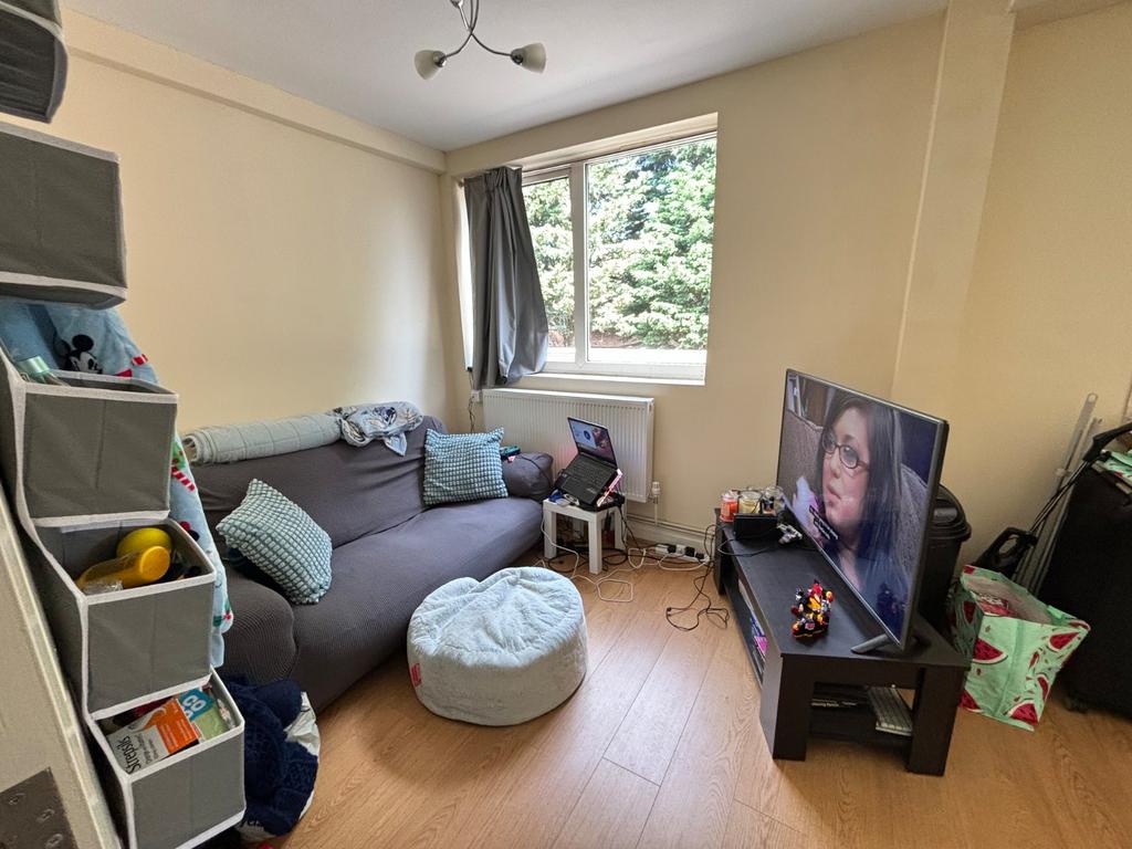 Flat 2 Living Area