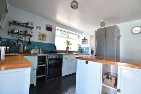 2 bedroom semi-detached house for sale, Elm Close, Stratford-upon-Avon CV37