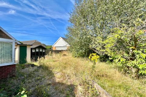 2 bedroom bungalow for sale, Capel Street, Folkestone CT18