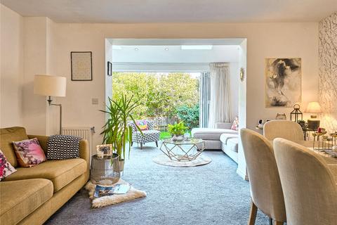 48 Waratah Drive, Chislehurst, BR7 5FR