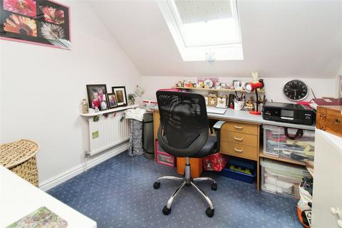 4 Abbey Grange Close, Buckfast, Buckfastleigh, TQ11 0EU