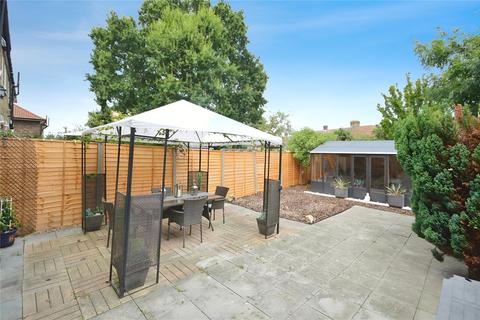 40 Moremead Road, London, SE6 3LR