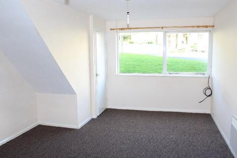 2 bedroom property to rent, Summerhill Village, Victoria Road, Douglas, Isle of Man, IM2