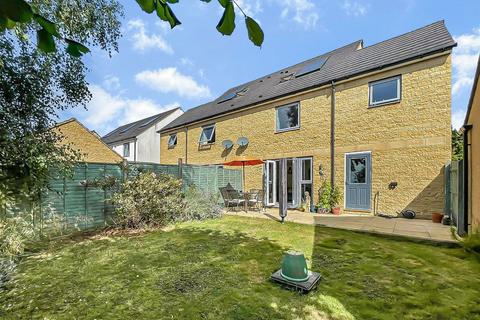 26 Graces Field, Stroud, GL5 4EN