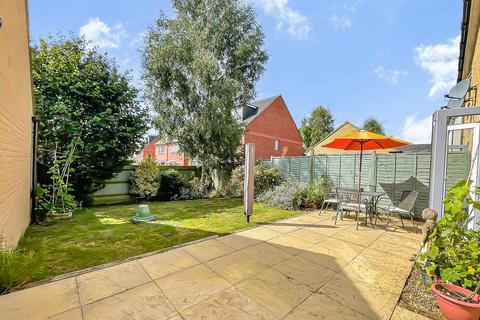 26 Graces Field, Stroud, GL5 4EN